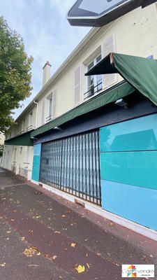 Maison traditionnelle - 165 m² - 8 pièces