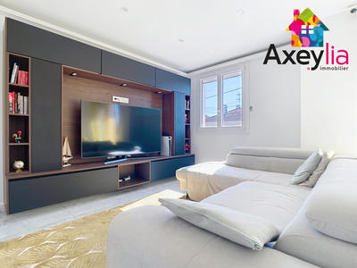 Maison - 102 m² - 6 pièces