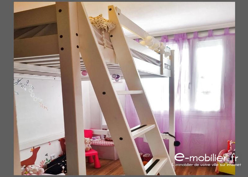 Appartement - 97 m² - 5 pièces