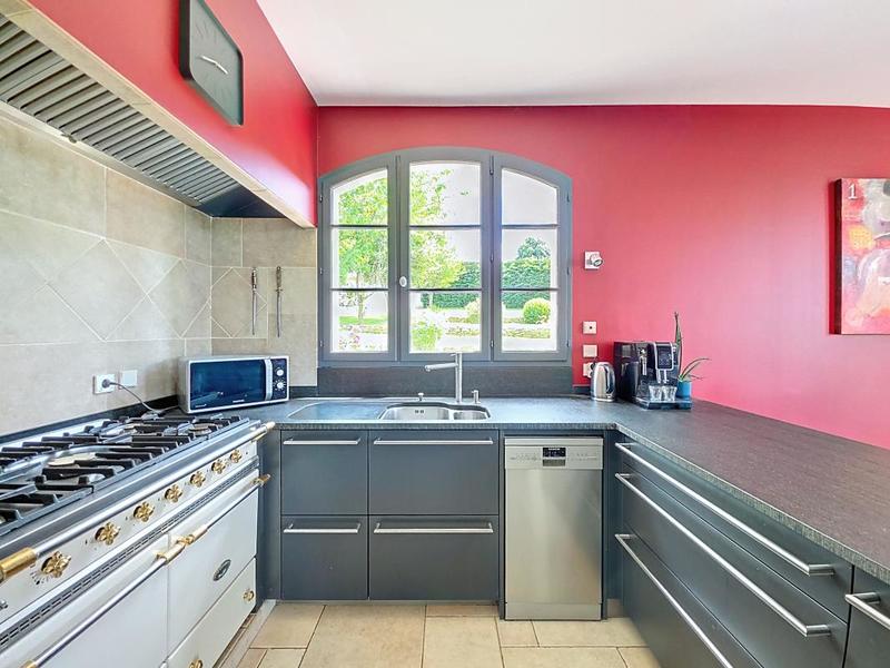 Maison - 200 m² - 5 pièces