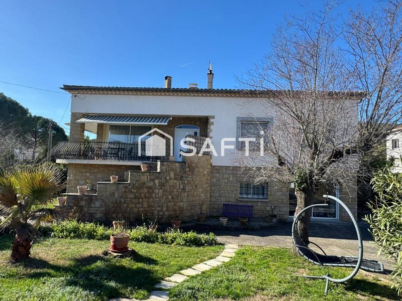 Maison - 240 m² - 8 pièces