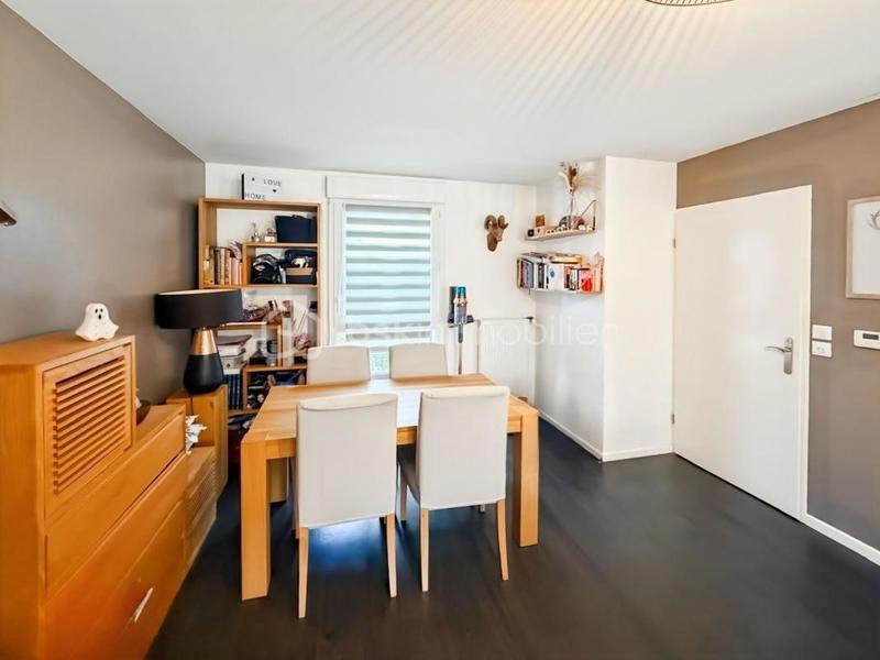 Maison traditionnelle - 79 m² - 4 pièces