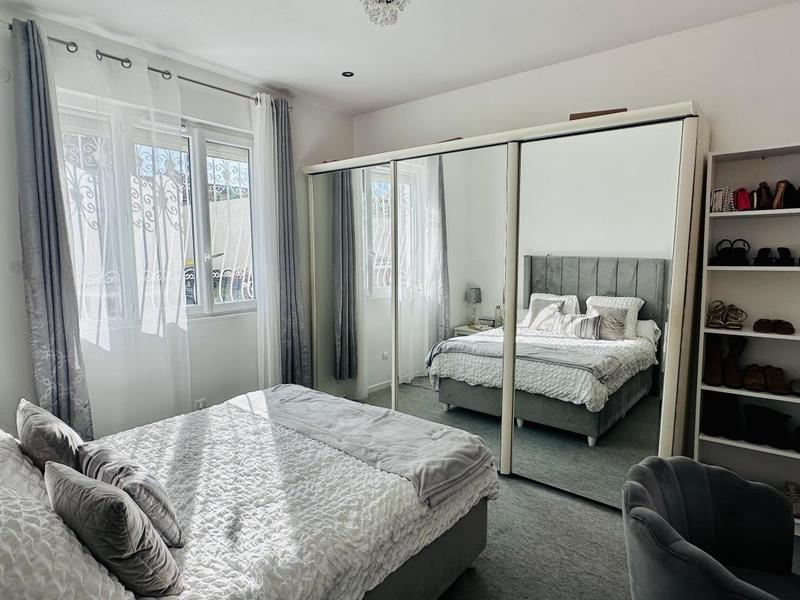 Propriété - 110 m² - 5 pièces