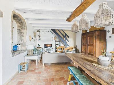 Maison de village - 270 m² - 6 pièces