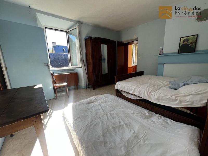 Maison - 204 m² - 7 pièces