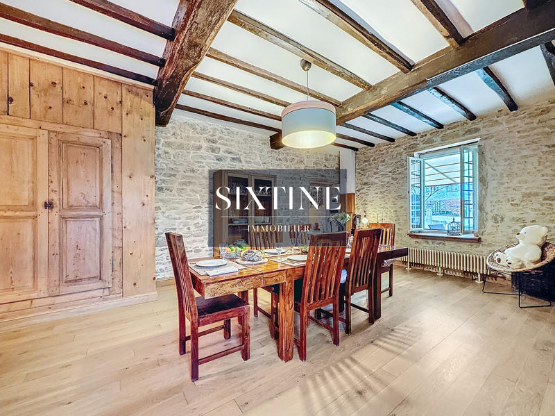 Maison ancienne - 692 m² - 16 pièces