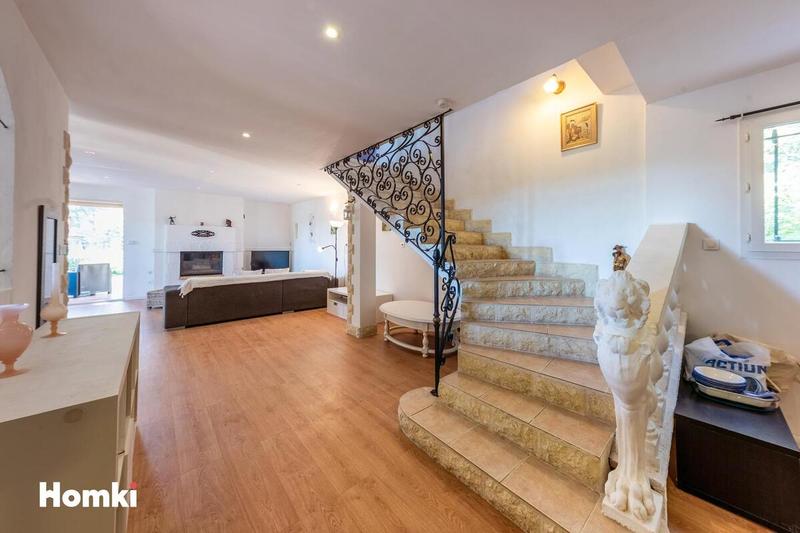 Villa - 185 m² - 5 pièces