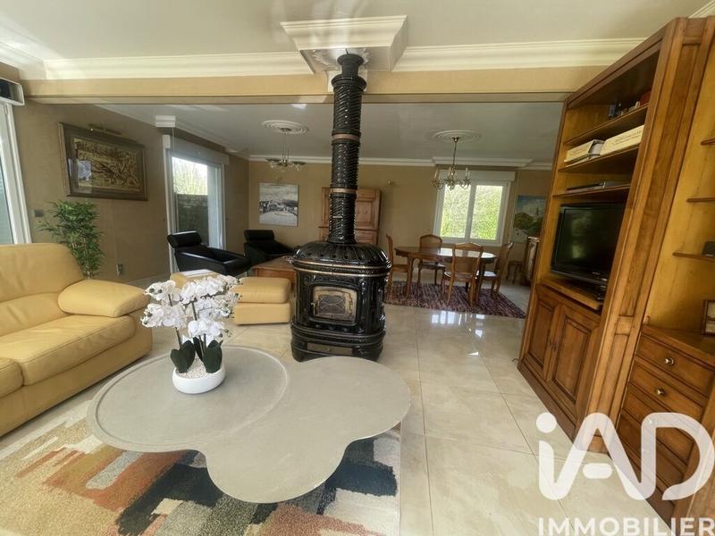 Maison - 183 m² - 6 pièces