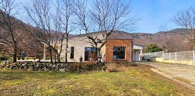 Maison - 102 m² - 5 pièces