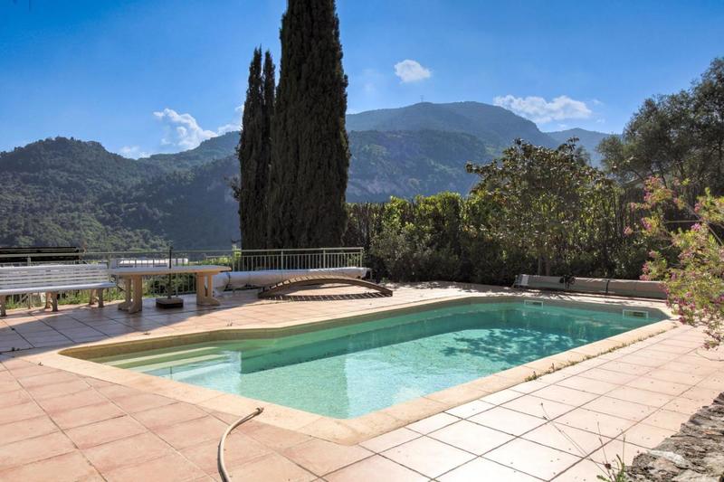 Maison - 170 m² - 7 pièces