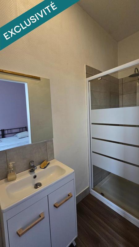 Maison - 210 m² - 18 pièces