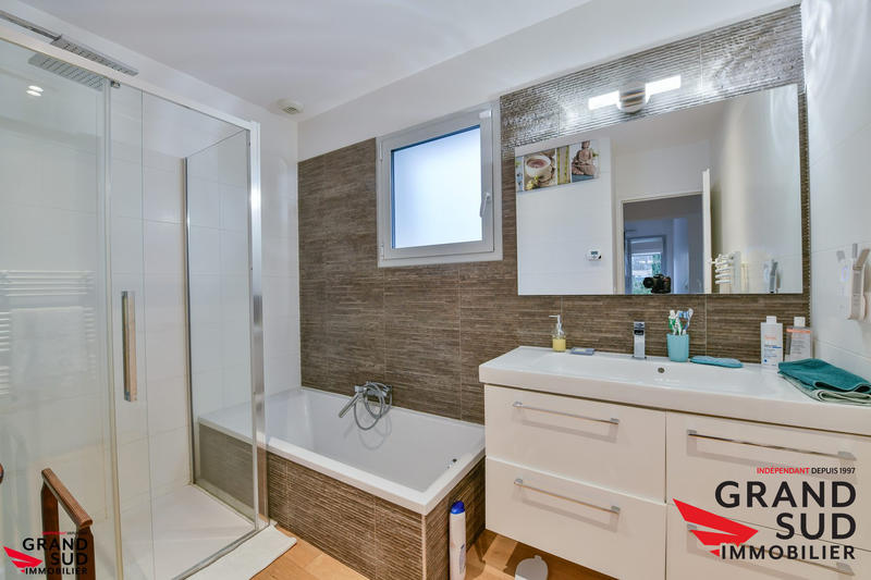 Maison - 157 m² - 7 pièces