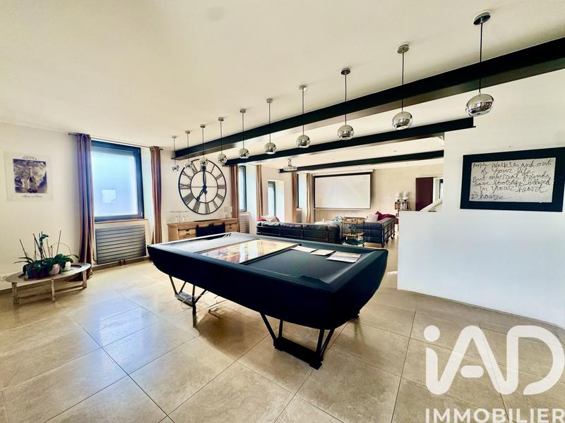 Maison - 363 m² - 7 pièces