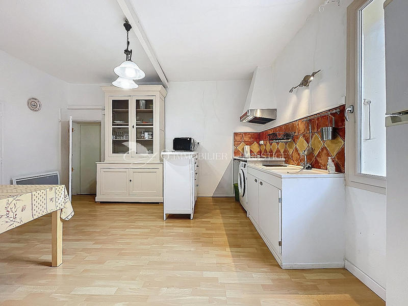 Mas - 270 m² - 14 pièces