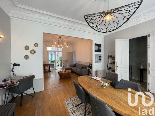 Maison - 185 m² - 7 pièces