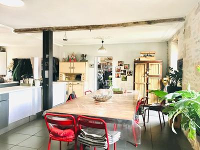 Maison - 187 m² - 7 pièces