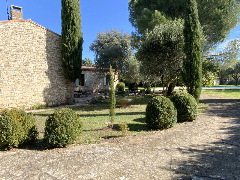 Maison - 202 m² - 8 pièces