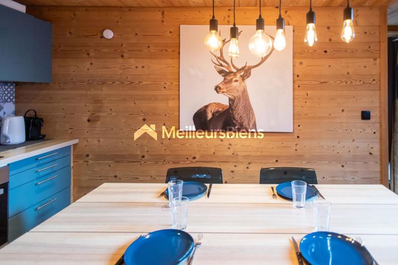 Propriété - 220 m² - 8 pièces