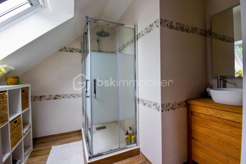 Maison - 158 m² - 7 pièces