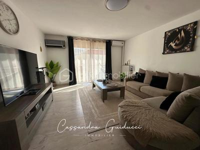 Appartement - 87 m² - 4 pièces