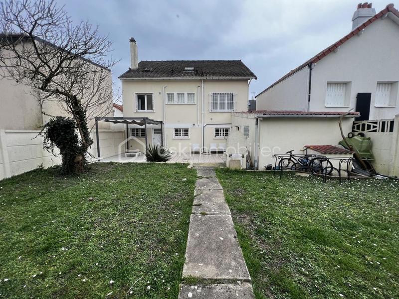 Maison - 155 m² - 7 pièces