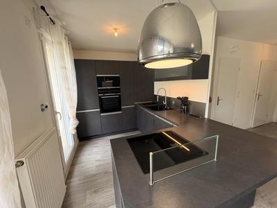 Maison - 108 m² - 6 pièces