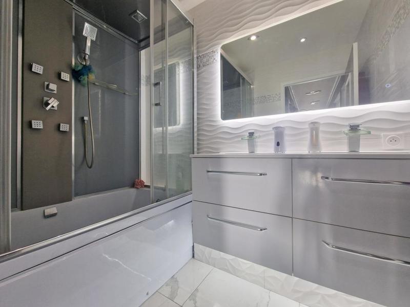 Appartement - 88 m² - 4 pièces