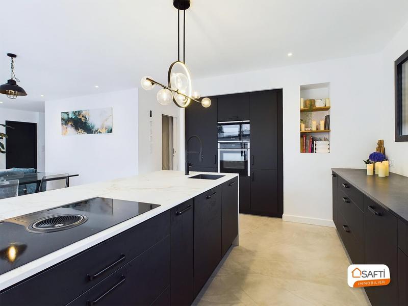 Maison - 144 m² - 5 pièces