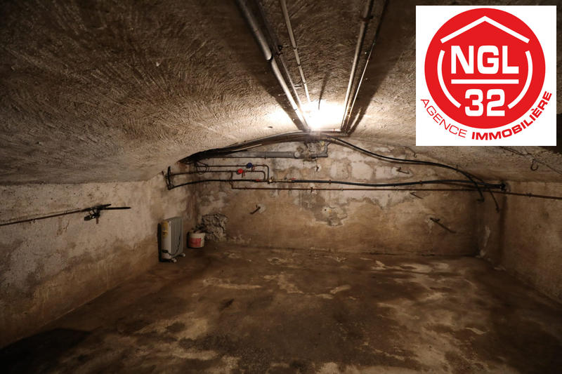 Maison ancienne - 182 m² - 7 pièces