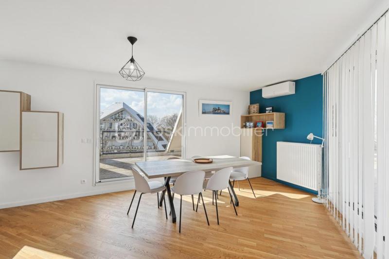 Appartement - 96 m² - 4 pièces