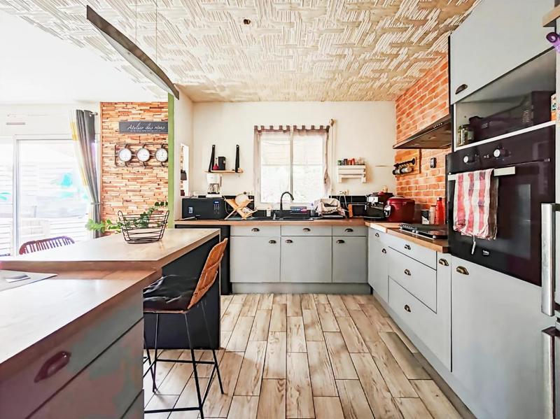 Maison - 137 m² - 5 pièces