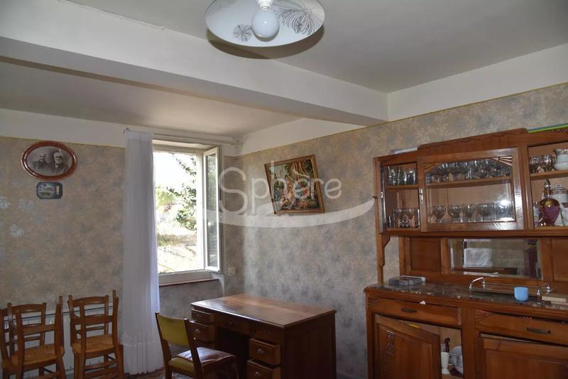 Maison - 162 m² - 9 pièces