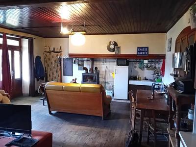 Corps de ferme - 280 m² - 2 pièces