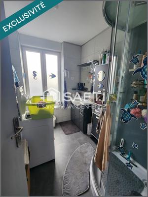 Immeuble - 247 m² - 10 pièces