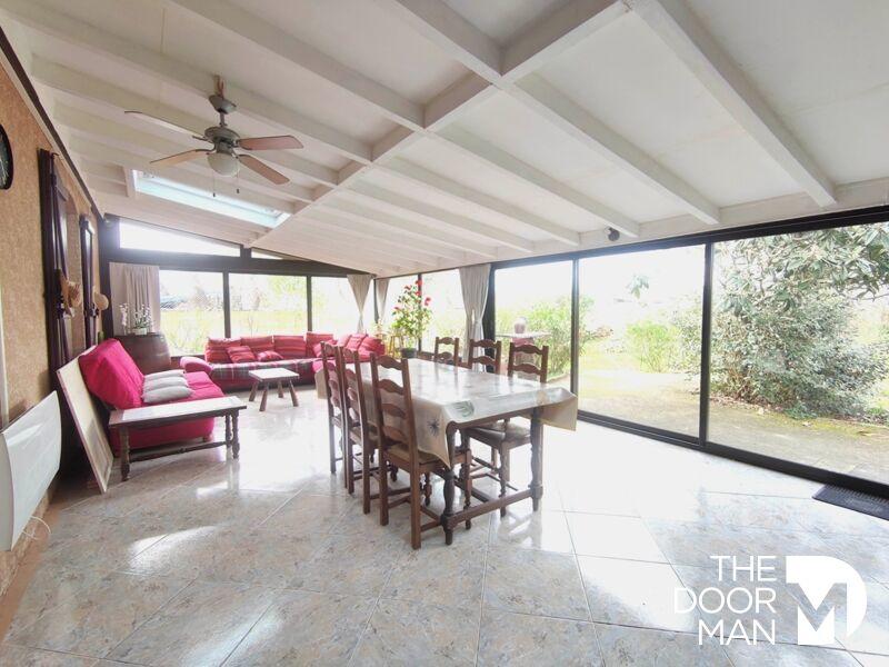 Maison traditionnelle - 180 m² - 5 pièces