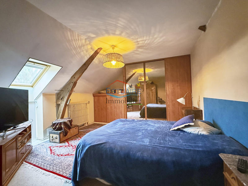 Maison - 204 m² - 7 pièces