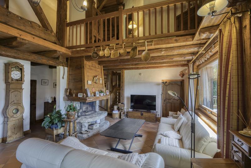 Châlet - 206 m² - 6 pièces