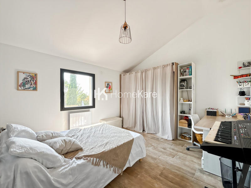 Maison - 185 m² - 4 pièces