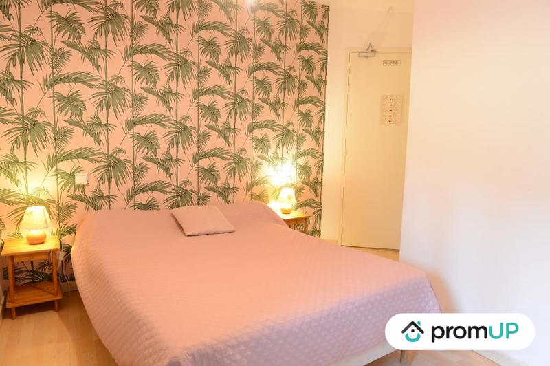 Local commercial - 550 m² - 15 pièces