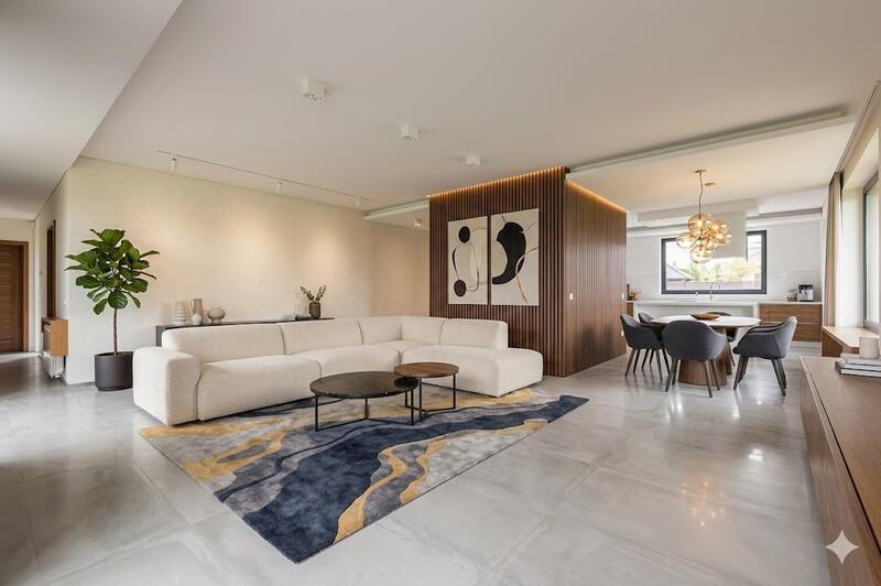 Appartement - 120 m² - 5 pièces