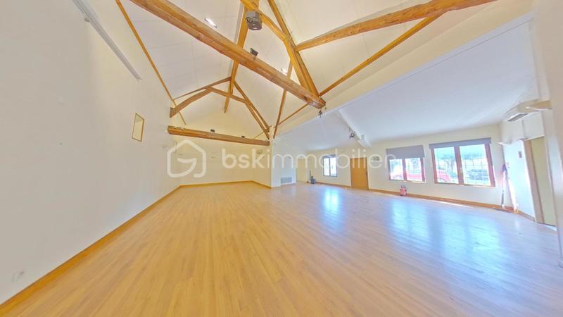 Immeuble - 220 m² - 7 pièces