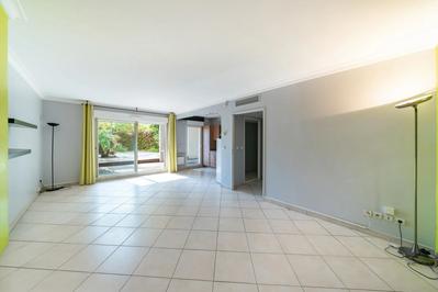 Appartement - 75 m² - 3 pièces