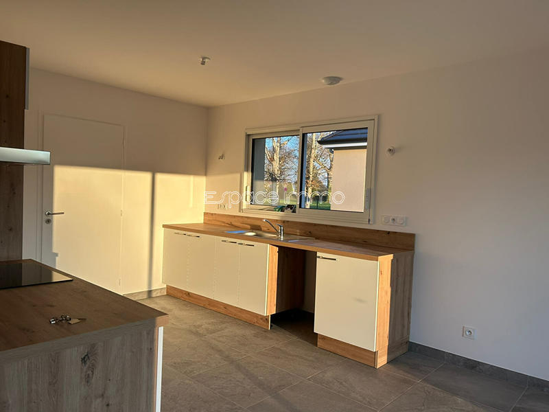 Maison - 84 m² - 4 pièces