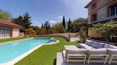 Appartement - 303 m²