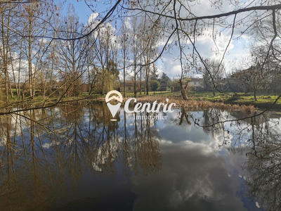 Terrain de loisirs - 7 600 m²
