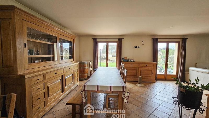 Maison - 140 m² - 5 pièces