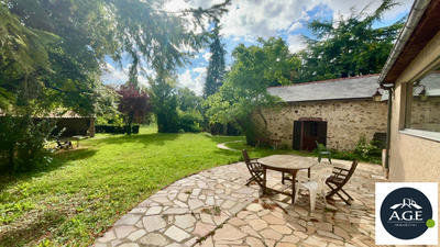 Maison - 194 m² - 10 pièces