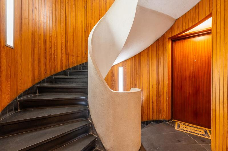 Appartement - 93 m² - 4 pièces