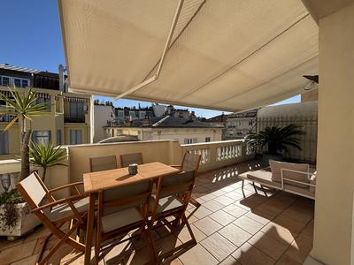 Appartement - 80 m² - 3 pièces