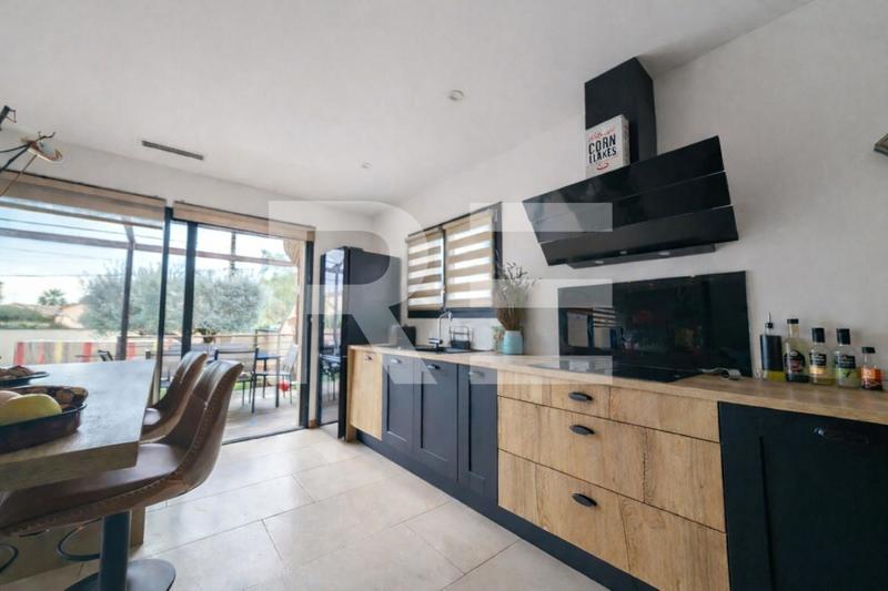 Maison - 92 m² - 4 pièces